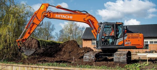 Hitachi ZX160-7 - Imagen 3